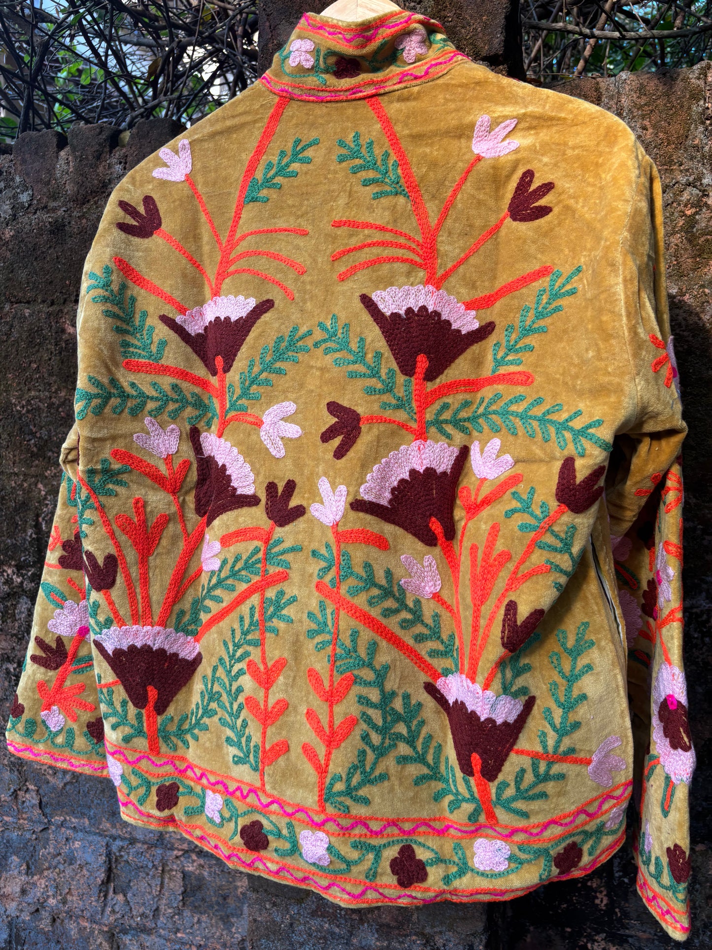 Collection de vestes en suzani