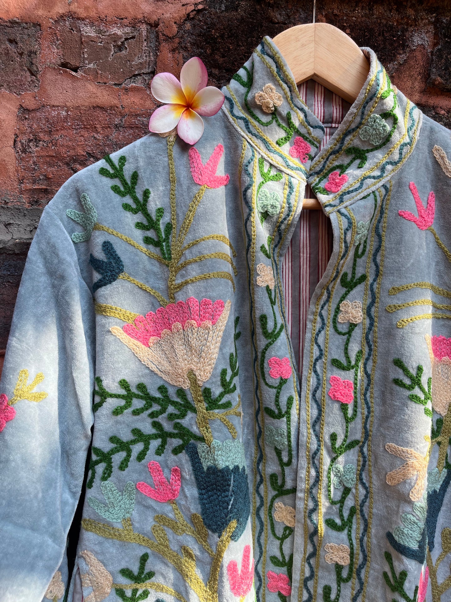 Collection de vestes en suzani